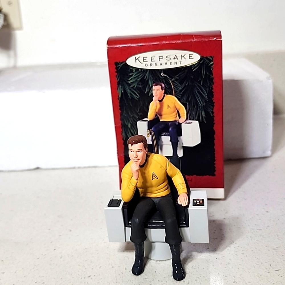 Captain Kirk. STAR TREK  Vintage Hallmark Keepsake Ornament 1995